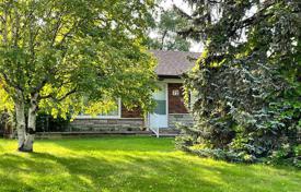 7 odalılar şehir içinde müstakil ev Scarborough'da, Kanada. C$1,307,000