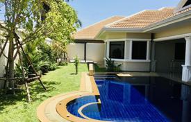 3 odalılar villa 552 m² Pattaya'da, Tayland. $627,000