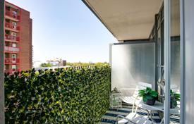 4 odalılar daire North York'da, Kanada. C$765,000