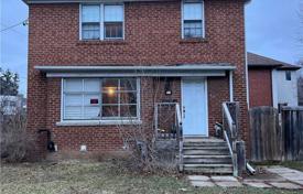 3 odalılar şehir içinde müstakil ev North York'da, Kanada. C$2,242,000