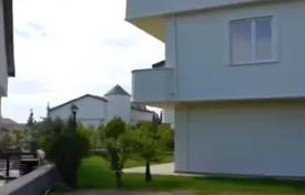 4 odalılar villa 450 m² Büyükçekmece'de, Türkiye. $662,000