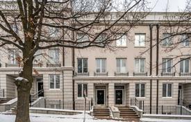 4 odalılar konak Old Toronto'da, Kanada. C$2,292,000