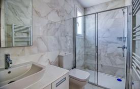 3 odalılar çatı dairesi 210 m² Mesa Geitonia'da, Kıbrıs. 780,000 €
