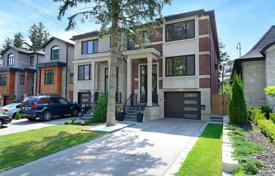 Şehir içinde müstakil ev – Etobicoke, Toronto, Ontario,  Kanada. C$2,150,000