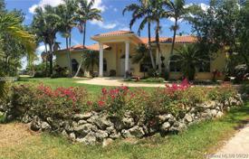 Villa – Miami, Florida, Amerika Birleşik Devletleri. $1,650,000