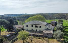 28 odalılar köşk 1365 m² Terni'de, İtalya. 950,000 €