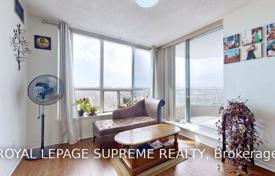 6 odalılar daire Scarborough'da, Kanada. C$724,000