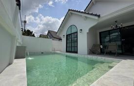 4 odalılar villa 220 m² Pattaya'da, Tayland. $194,000