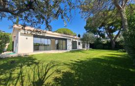 5 odalılar villa Mougins'de, Fransa. 1,690,000 €