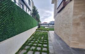 5 odalılar villa 325 m² Beylikdüzü'de, Türkiye. $875,000