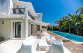 Villa – Cap d'Antibes, Antibes, Cote d'Azur (Fransız Rivierası),  Fransa. $13,400 haftalık