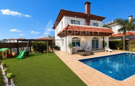 4 odalılar villa 570 m² Paralimni'de, Kıbrıs. 650,000 €