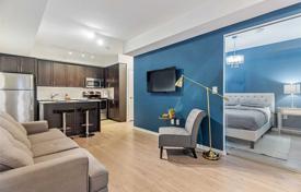 1 odalılar daire North York'da, Kanada. C$685,000