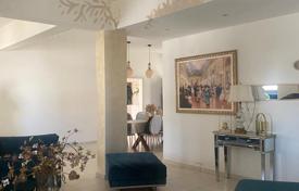 6 odalılar yazlık ev 300 m² Aradippou'da, Kıbrıs. 600,000 €