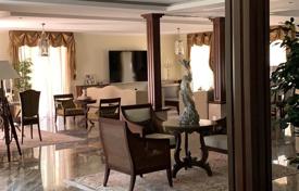 6 odalılar yazlık ev 530 m² Souni-Zanakia'da, Kıbrıs. 3,500,000 €