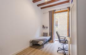 6 odalılar daire 131 m² Barselona'da, İspanya. 690,000 €
