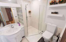 2 odalılar kondominyumda daireler Bang Rak'da, Tayland. $3,400 haftalık
