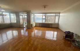 4 odalılar daire 240 m² Sarıyer'da, Türkiye. $1,363,000