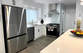 5 odalılar şehir içinde müstakil ev North York'da, Kanada. C$1,689,000