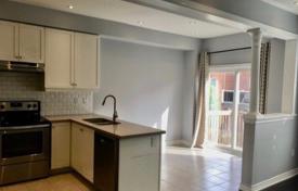 10 odalılar konak North York'da, Kanada. C$1,488,000