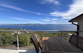 3 odalılar daire 93 m² Rabac'da, Hırvatistan. 270,000 €