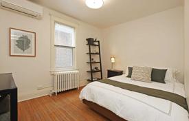 3 odalılar konak Old Toronto'da, Kanada. C$1,807,000