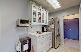 7 odalılar daire North York'da, Kanada. C$751,000