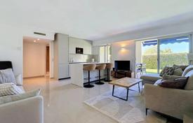 3 odalılar daire Cap d'Antibes'da, Fransa. 890,000 €