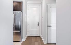 5 odalılar daire North York'da, Kanada. C$1,167,000