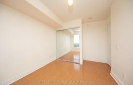 5 odalılar daire North York'da, Kanada. C$1,014,000