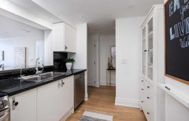 2 odalılar daire North York'da, Kanada. C$1,284,000