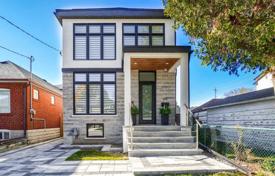 Şehir içinde müstakil ev – East York, Toronto, Ontario,  Kanada. C$2,581,000