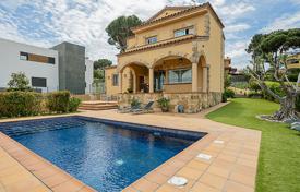 4 odalılar villa 332 m² Lloret de Mar'da, İspanya. 779,000 €