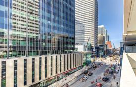 3 odalılar daire Yonge Street'da, Kanada. C$1,011,000