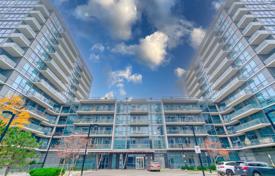 1 odalılar daire The Queensway'da, Kanada. C$850,000