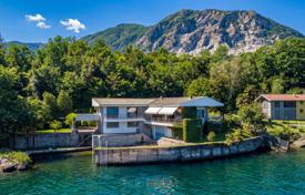 5 odalılar villa Baveno'da, İtalya. 2,900,000 €