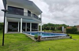 5 odalılar villa 552 m² Pattaya'da, Tayland. $477,000