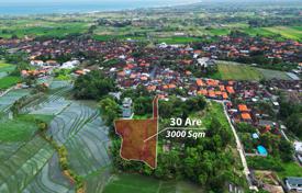 Arsa Beraban'da, Endonezya. $870,000