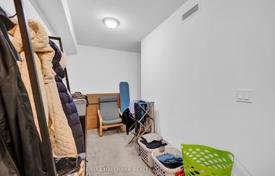 5 odalılar daire Scarborough'da, Kanada. C$700,000