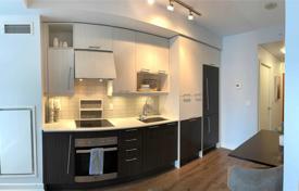 1 odalılar daire Richmond Street West'da, Kanada. C$706,000