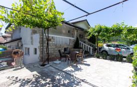 Şehir içinde müstakil ev – Zelenika, Herceg-Novi, Karadağ. 430,000 €