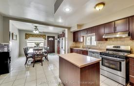 9 odalılar konak Old Toronto'da, Kanada. 813,000 €