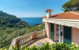 Villa – Zoagli, Liguria, İtalya. 1,900,000 €