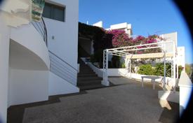 8 odalılar yazlık ev 648 m² Calpe'de, İspanya. 1,950,000 €