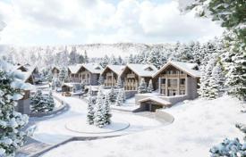6 odalılar dağ evi 647 m² Kolašin'da, Karadağ. 5,790,000 €