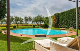 7 odalılar villa 500 m² Montepulciano'da, İtalya. 1,000,000 €