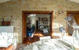 13 odalılar köşk 424 m² Arezzo'da, İtalya. 1,100,000 €