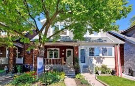 3 odalılar konak Old Toronto'da, Kanada. C$1,141,000