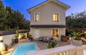 7 odalılar villa Le Cannet'da, Fransa. 1,590,000 €