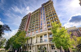 7 odalılar daire North York'da, Kanada. C$941,000